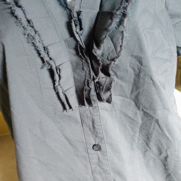 The Limited - Picture 3 of 4